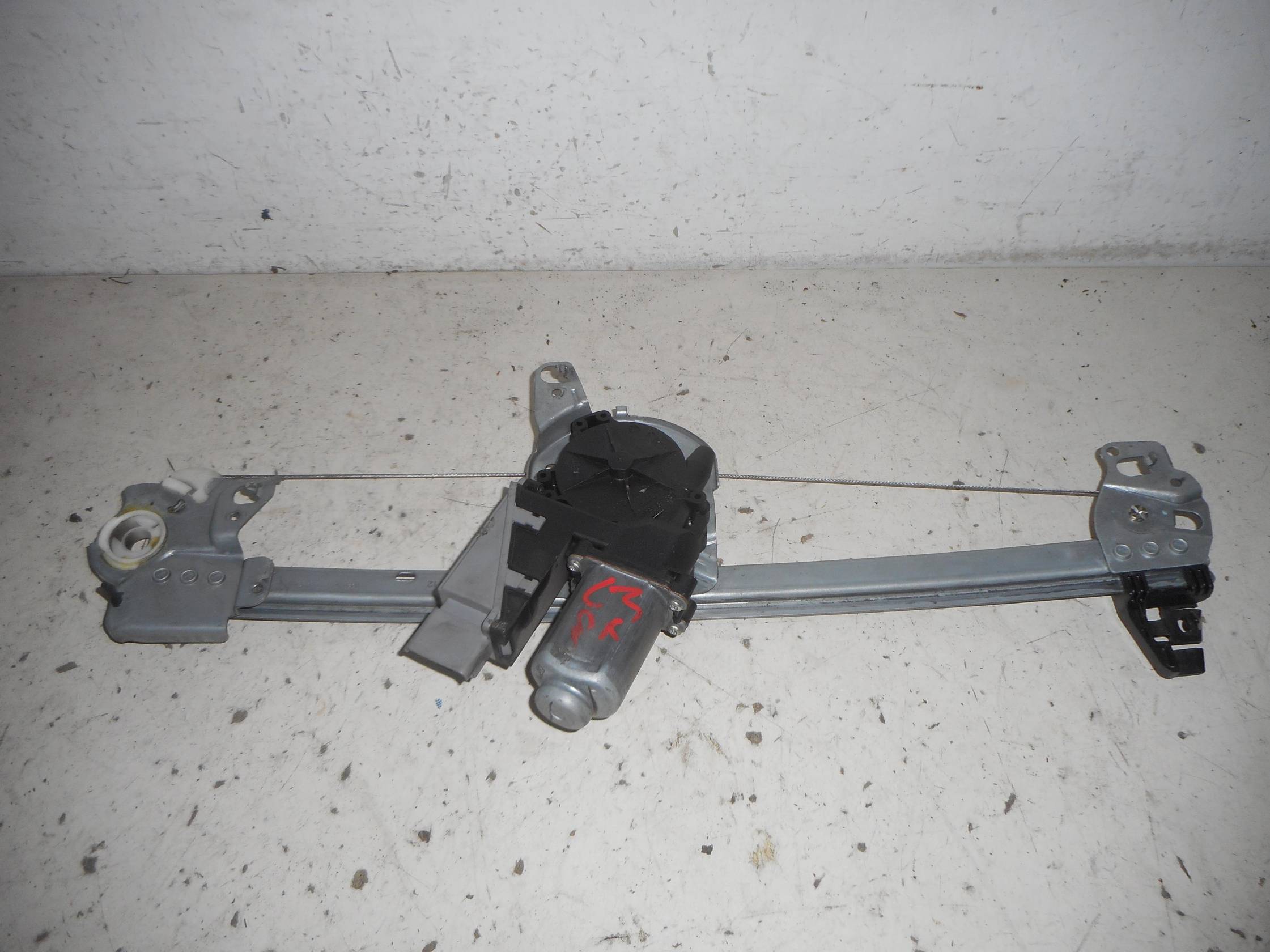 Alzacristallo elettr. porta ant. dx.